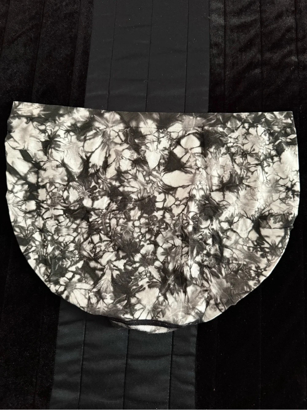 Ambrielle Black & White Tie-Dye Briefs Size XL/8